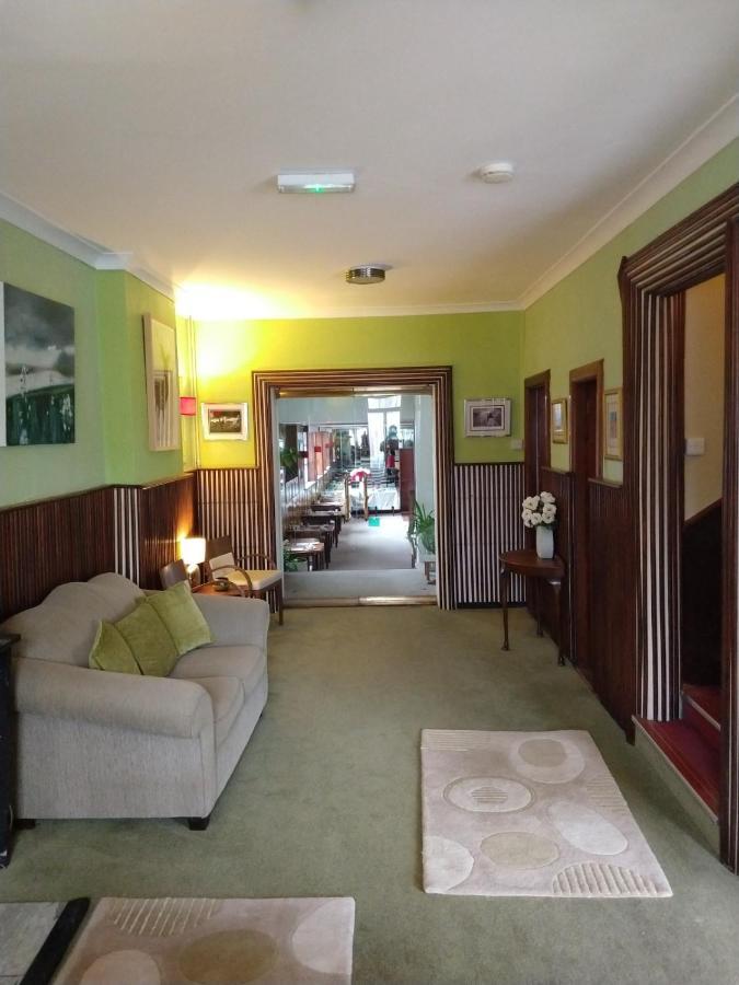 The Rio Bed & Breakfast กัลเวย์ ภายนอก รูปภาพ
